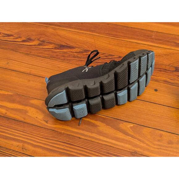 ON CLOUD Womens  Helion Black Cloudtec Athletic Running Shoes US 7 - Picture 8 of 10